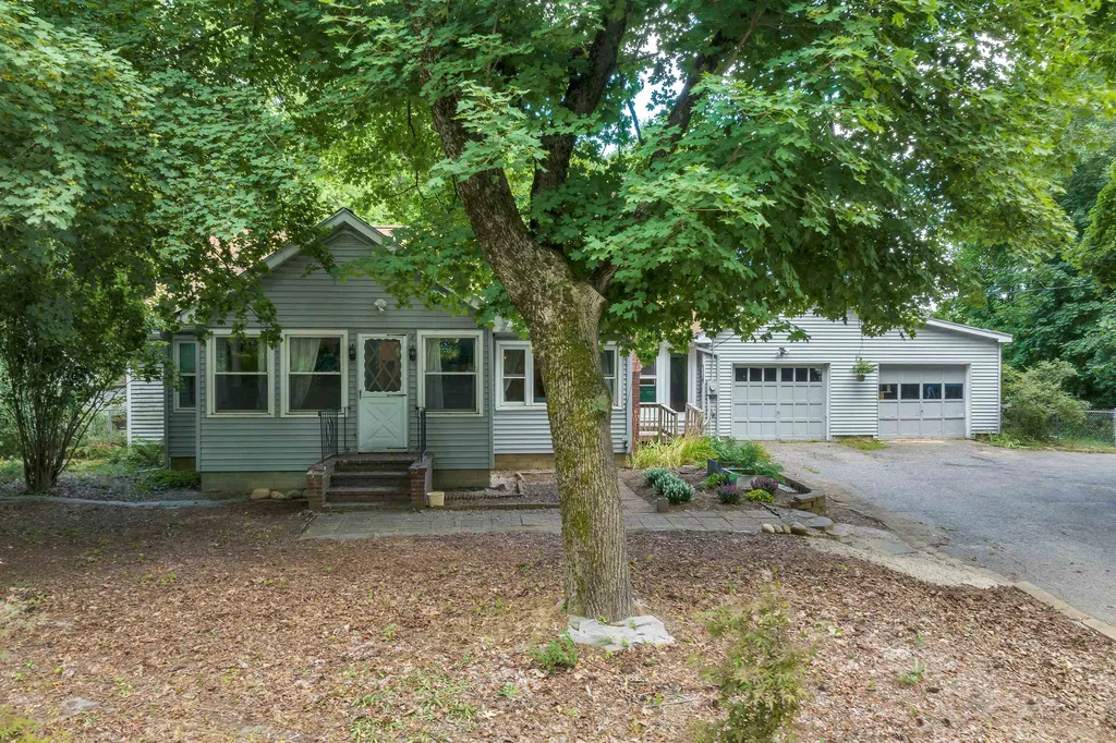 241 Calef Highway Lee NH 03861