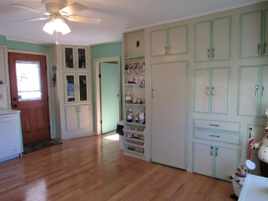 1774 Hutchins Street Berlin NH 03570
