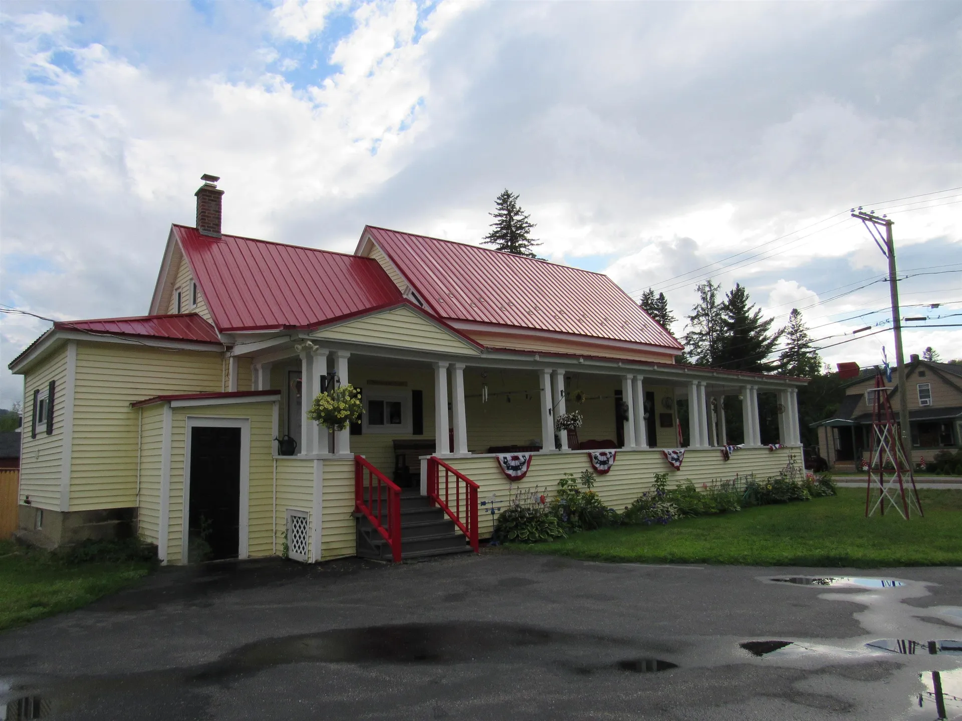 1774 Hutchins Street Berlin NH 03570