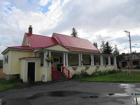 1774 Hutchins Street Berlin NH 03570