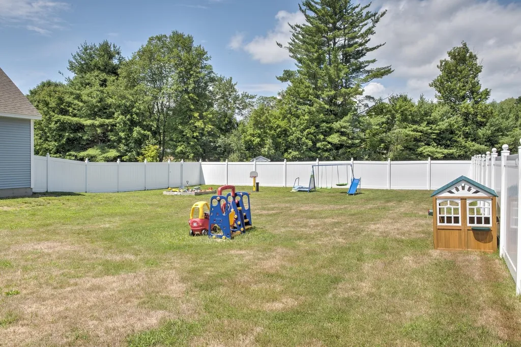 32 Flat Roof Mill Road Swanzey NH 03446