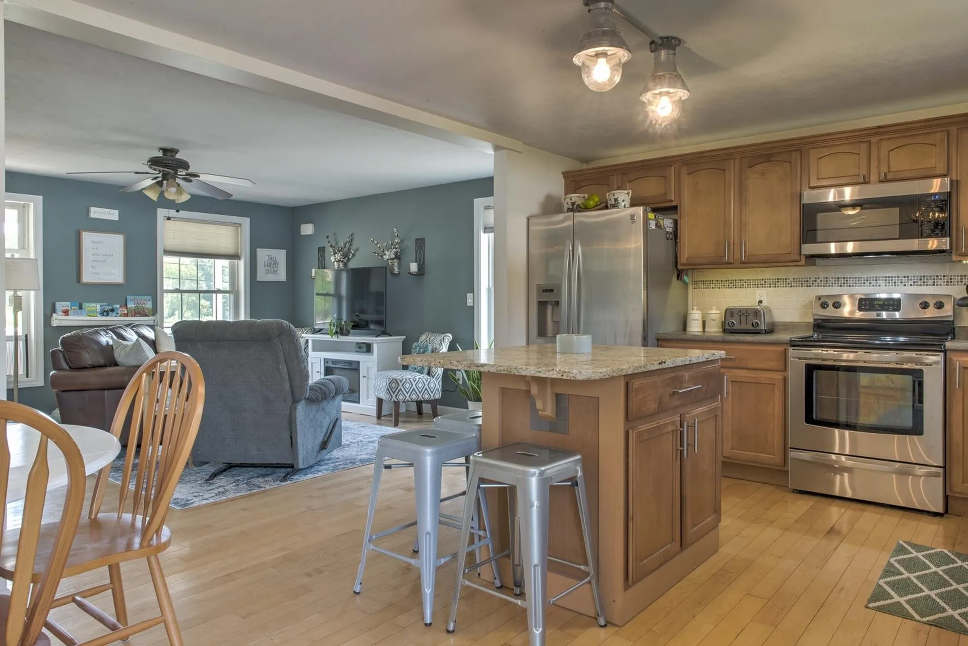 32 Flat Roof Mill Road Swanzey NH 03446