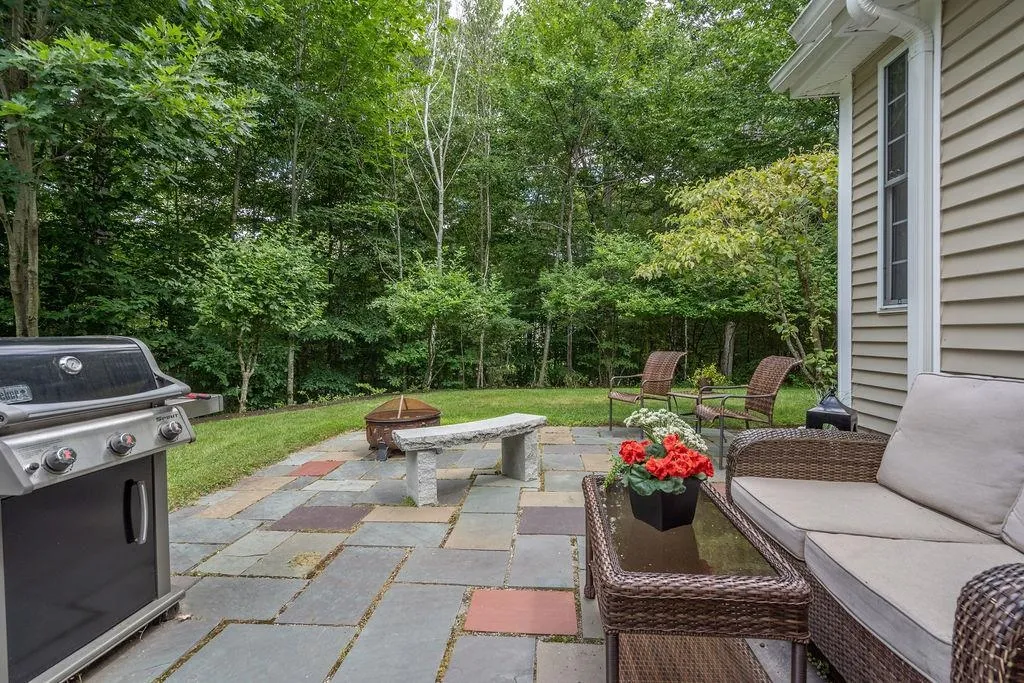 9 Carter Way Strafford NH 03884