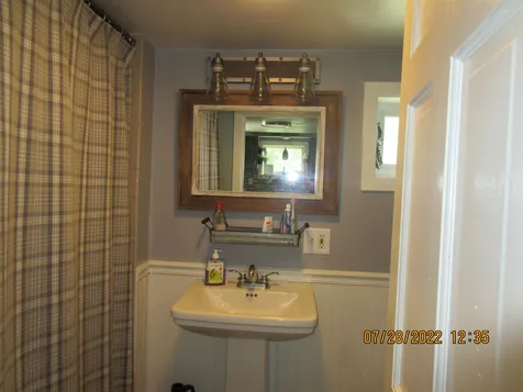 42 Spring Street Farmington NH 03835