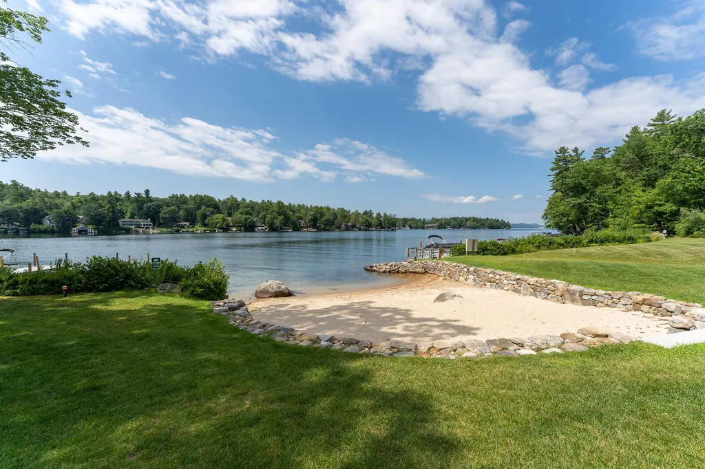 2 Mountain West Drive Wolfeboro NH 03894