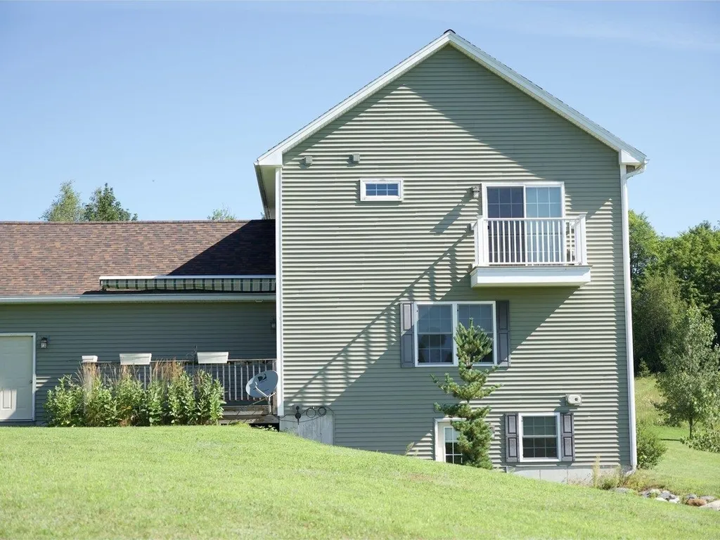 76 Bushey Road Fairfax VT 05454