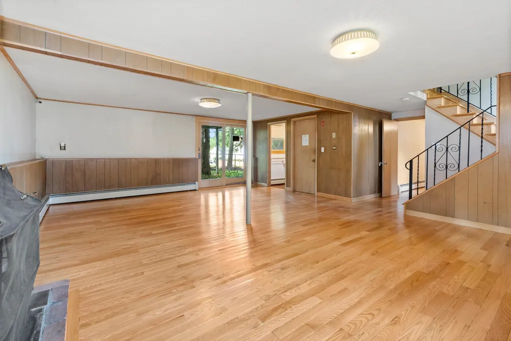 20 Lucille Avenue Salem NH 03079