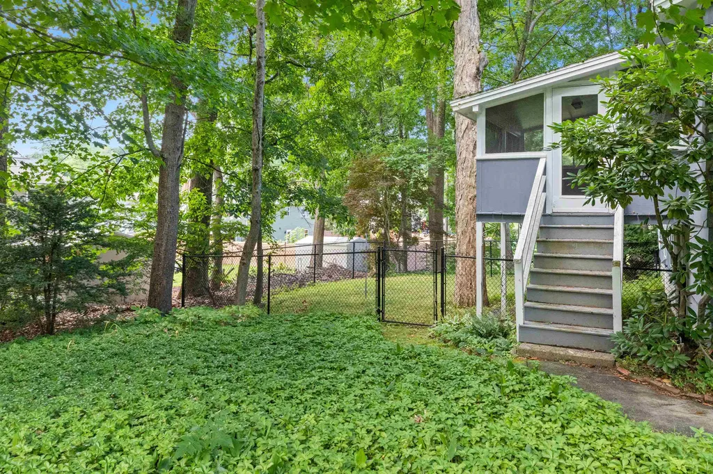 20 Lucille Avenue Salem NH 03079