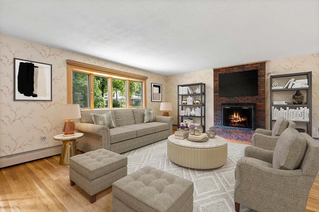 20 Lucille Avenue Salem NH 03079