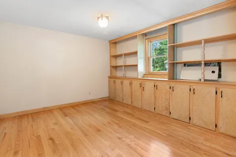 20 Lucille Avenue Salem NH 03079