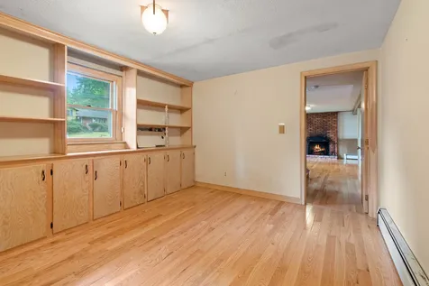 20 Lucille Avenue Salem NH 03079