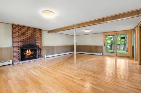 20 Lucille Avenue Salem NH 03079