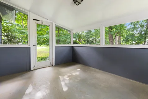 20 Lucille Avenue Salem NH 03079