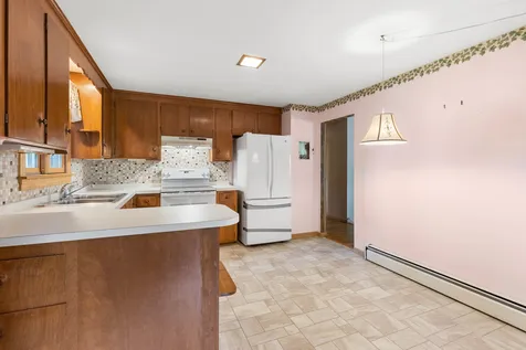 20 Lucille Avenue Salem NH 03079