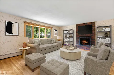 20 Lucille Avenue Salem NH 03079