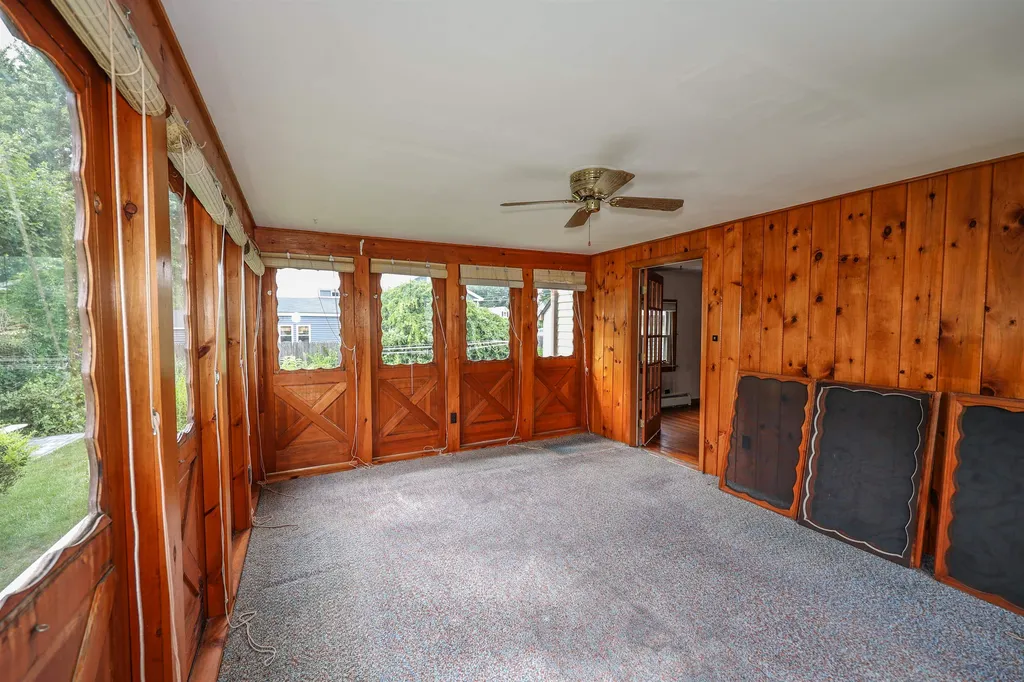 31 E Dunstable Road Nashua NH 03060