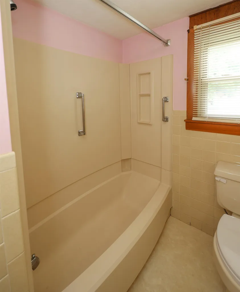 31 E Dunstable Road Nashua NH 03060