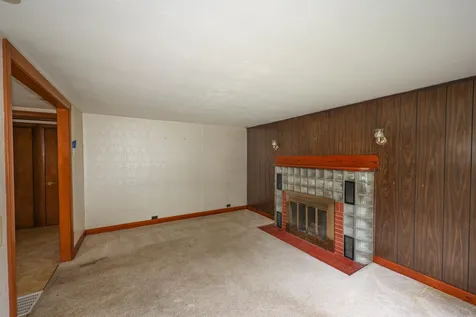 31 E Dunstable Road Nashua NH 03060