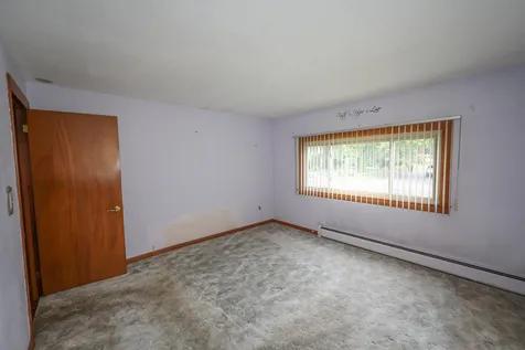 31 E Dunstable Road Nashua NH 03060