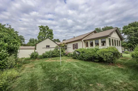 31 E Dunstable Road Nashua NH 03060