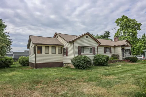 31 E Dunstable Road Nashua NH 03060