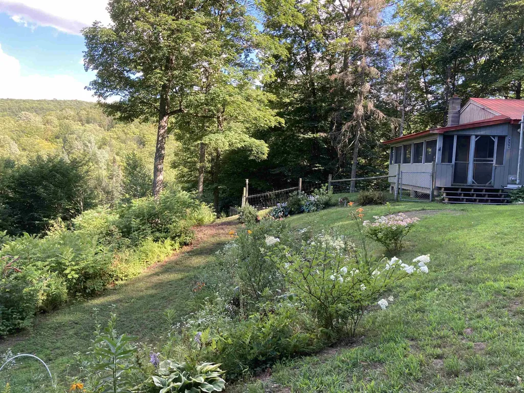 4350 Maplewood Road Corinth VT 05039