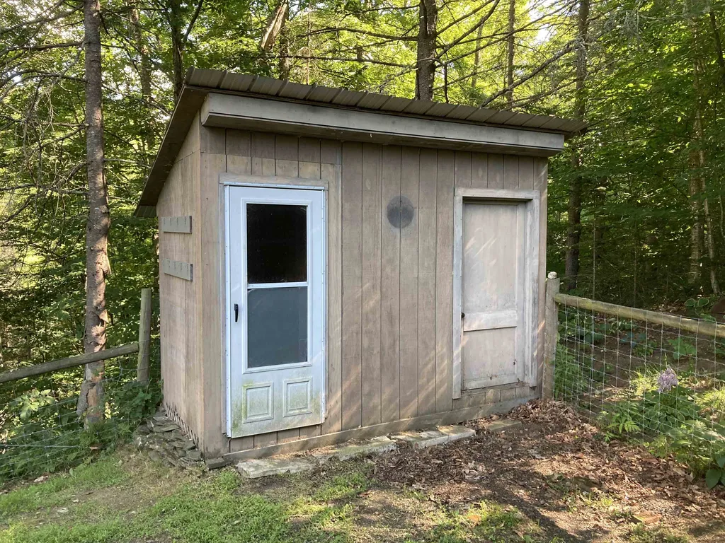 4350 Maplewood Road Corinth VT 05039