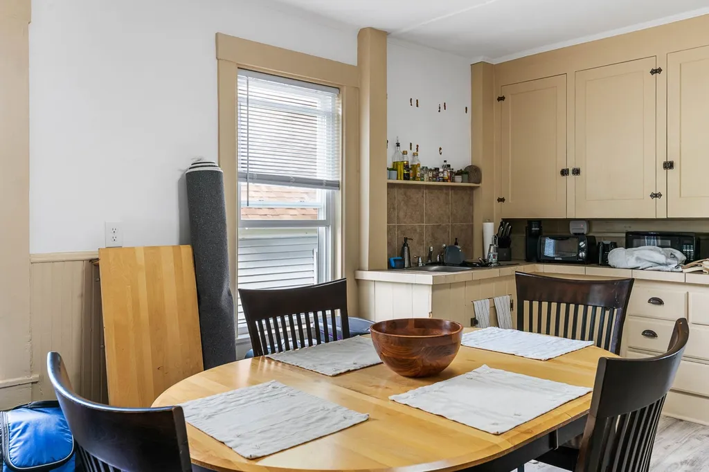 44 Bradley Street Concord NH 03301