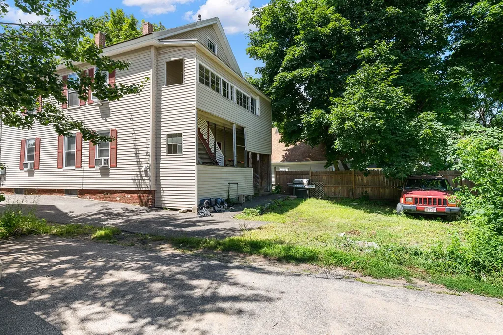 44 Bradley Street Concord NH 03301