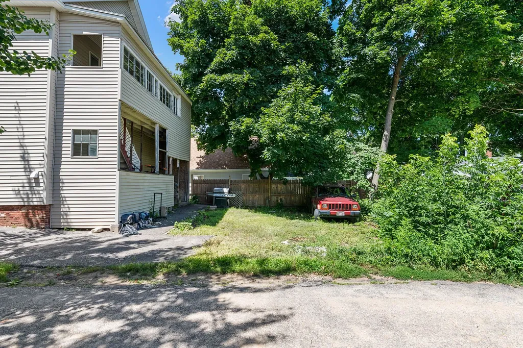 44 Bradley Street Concord NH 03301