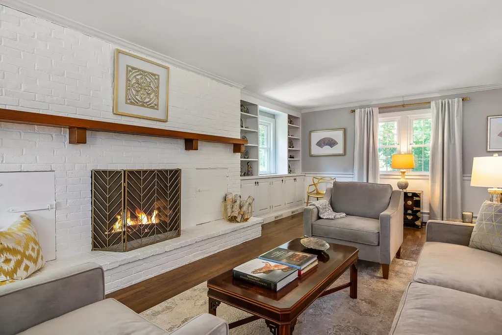 219 Kensington Road Hampton Falls NH 03844