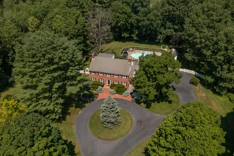 219 Kensington Road Hampton Falls NH 03844