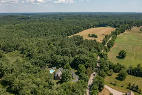 219 Kensington Road Hampton Falls NH 03844