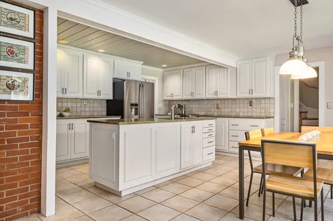 219 Kensington Road Hampton Falls NH 03844