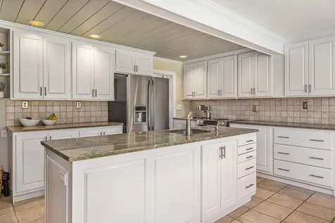 219 Kensington Road Hampton Falls NH 03844