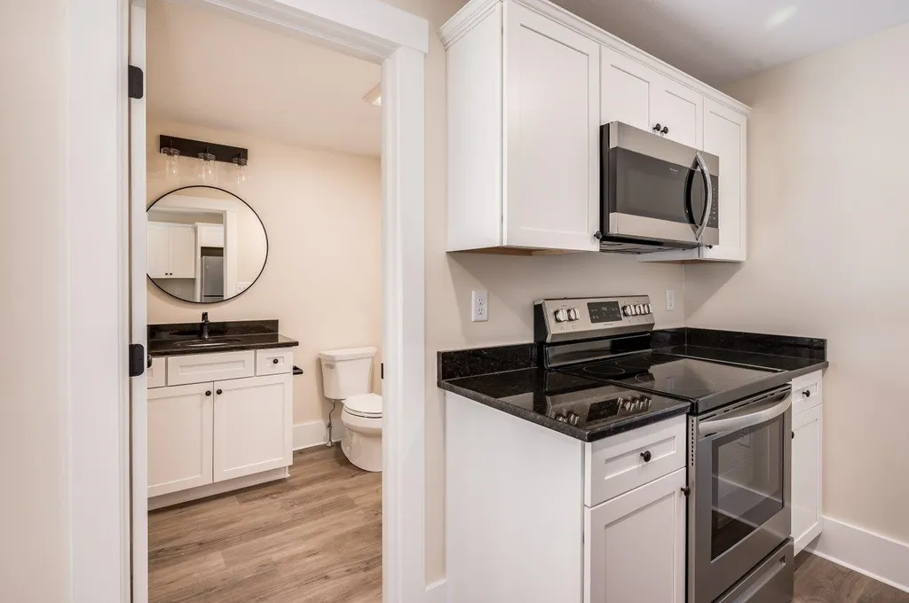 559 Islington Street Portsmouth NH 03801