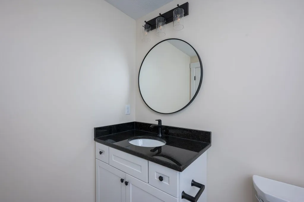 559 Islington Street Portsmouth NH 03801