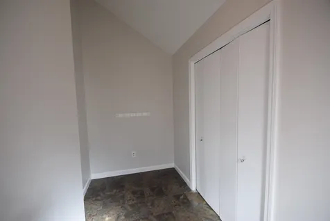 37 Redfield Circle Derry NH 03038