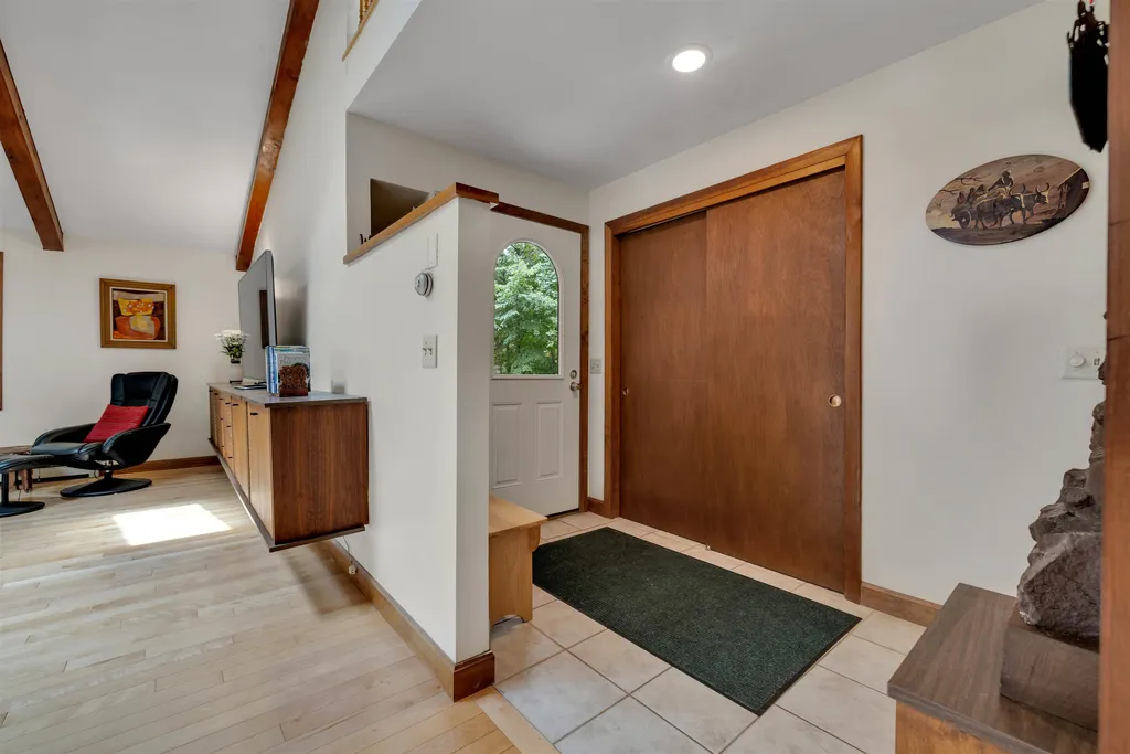 8 Haskins Road Hanover NH 03755