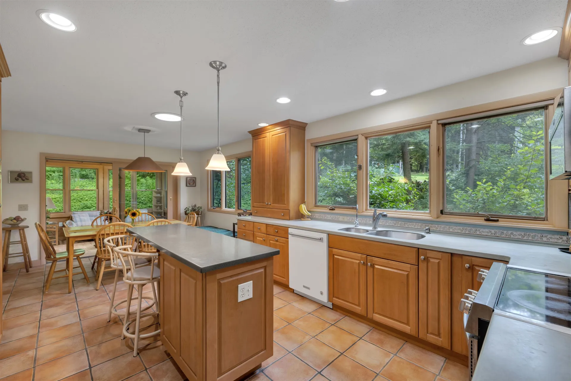 8 Haskins Road Hanover NH 03755