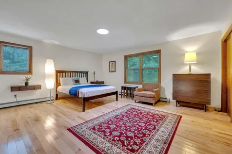 8 Haskins Road Hanover NH 03755