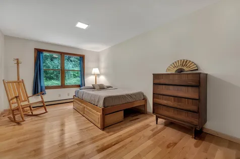 8 Haskins Road Hanover NH 03755