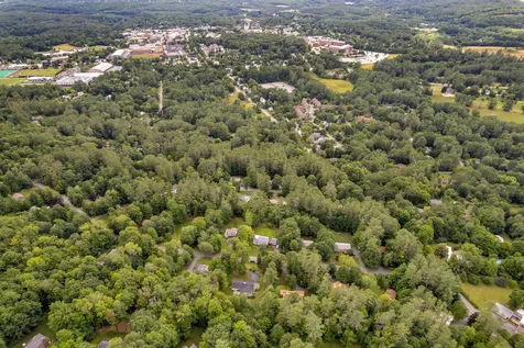 8 Haskins Road Hanover NH 03755