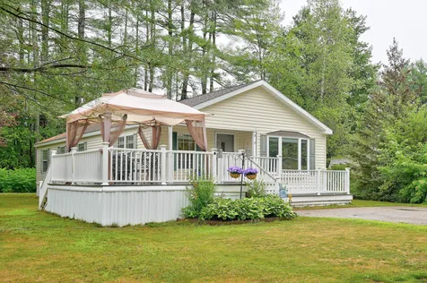 15 Lantern Street Conway NH 03818