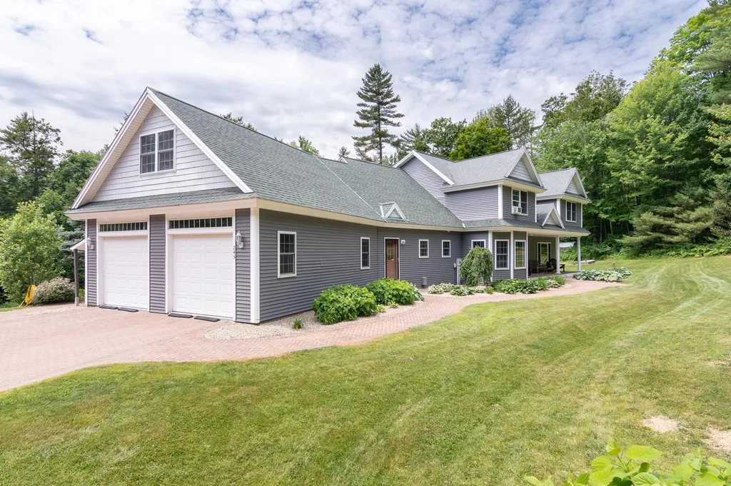 245 Hawkins Pond Road Holderness NH 03245