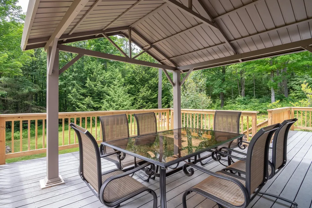 245 Hawkins Pond Road Holderness NH 03245