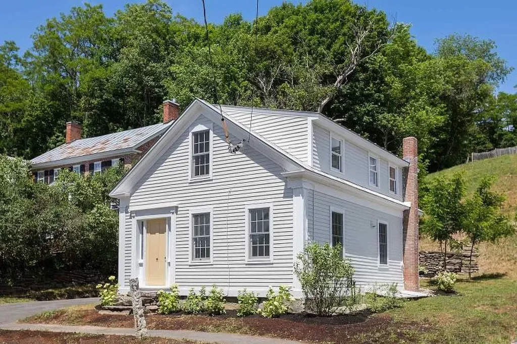 1815 Quechee Main Street Hartford VT 05059