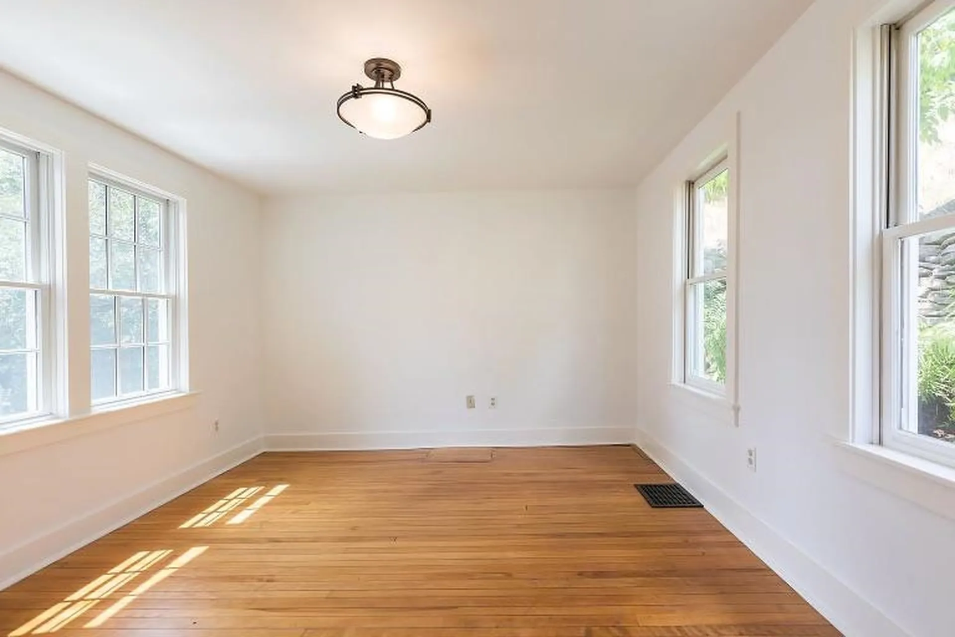 1815 Quechee Main Street Hartford VT 05059