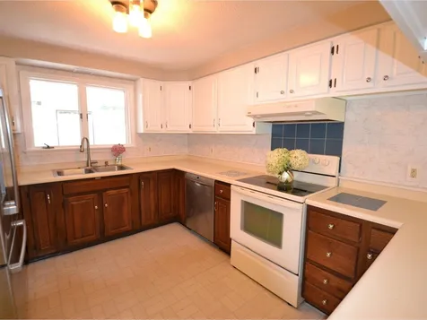 69 Joy Drive South Burlington VT 05403