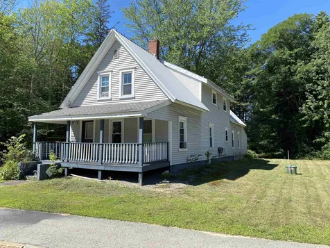 136 Washington Street Conway NH 03818